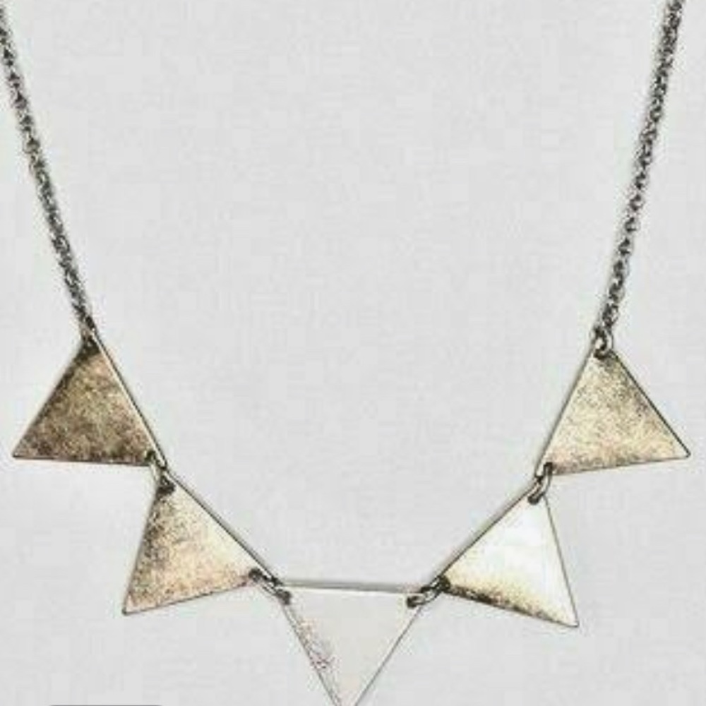UO necklace